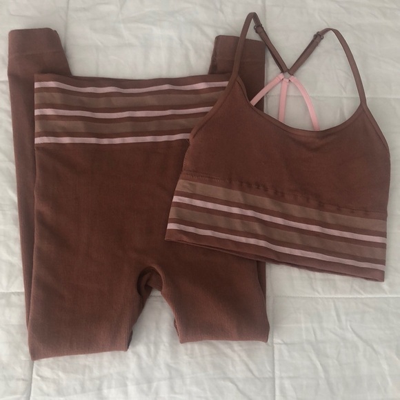 Urban Outfitters Out From Under Leggings n Racerback Bundle XS - Picture 1 of 8